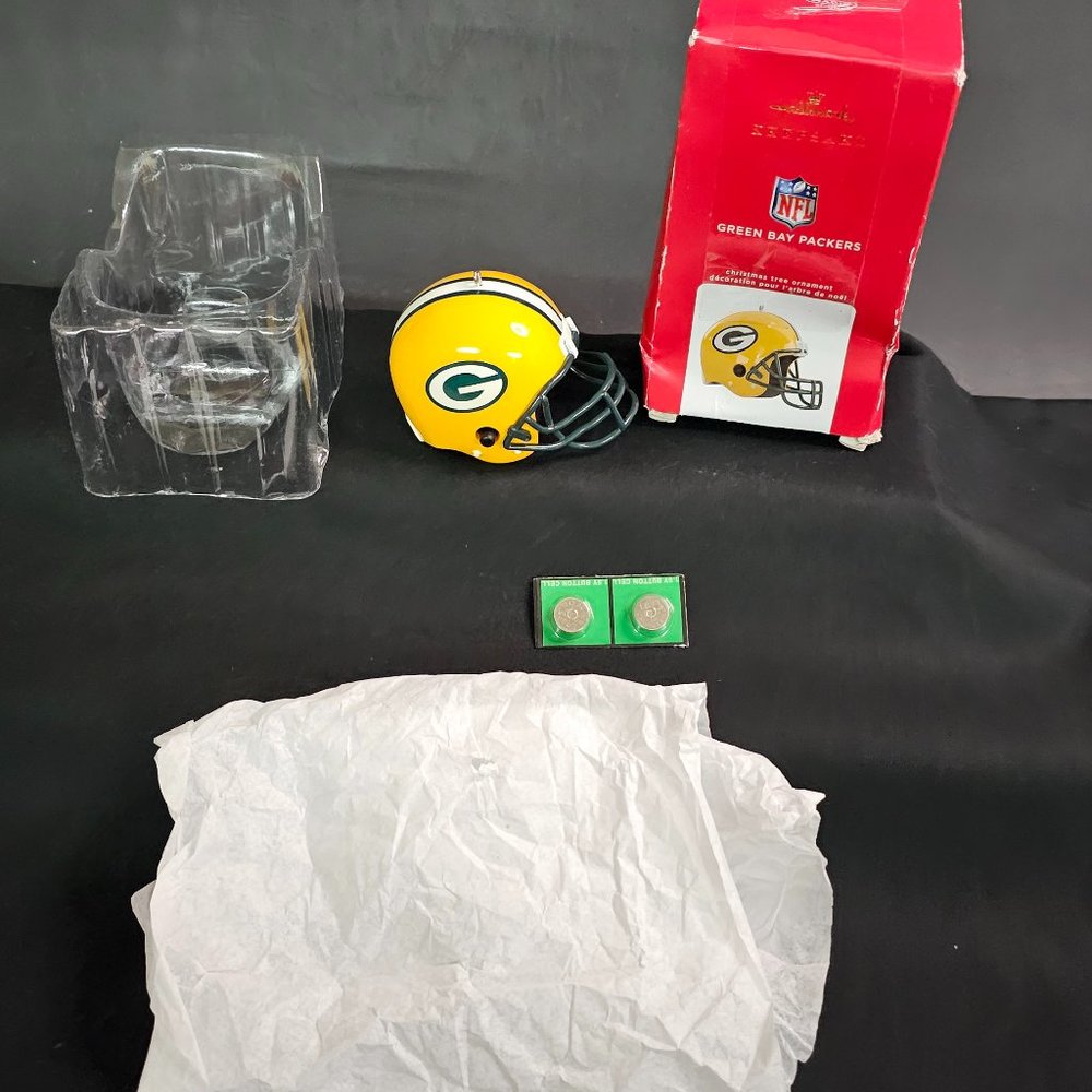 Green Bay Packers Magic Sound Helmet Hallmark Keepsake Christmas Ornament NIB